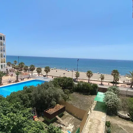 & Salt Clouds Apartment